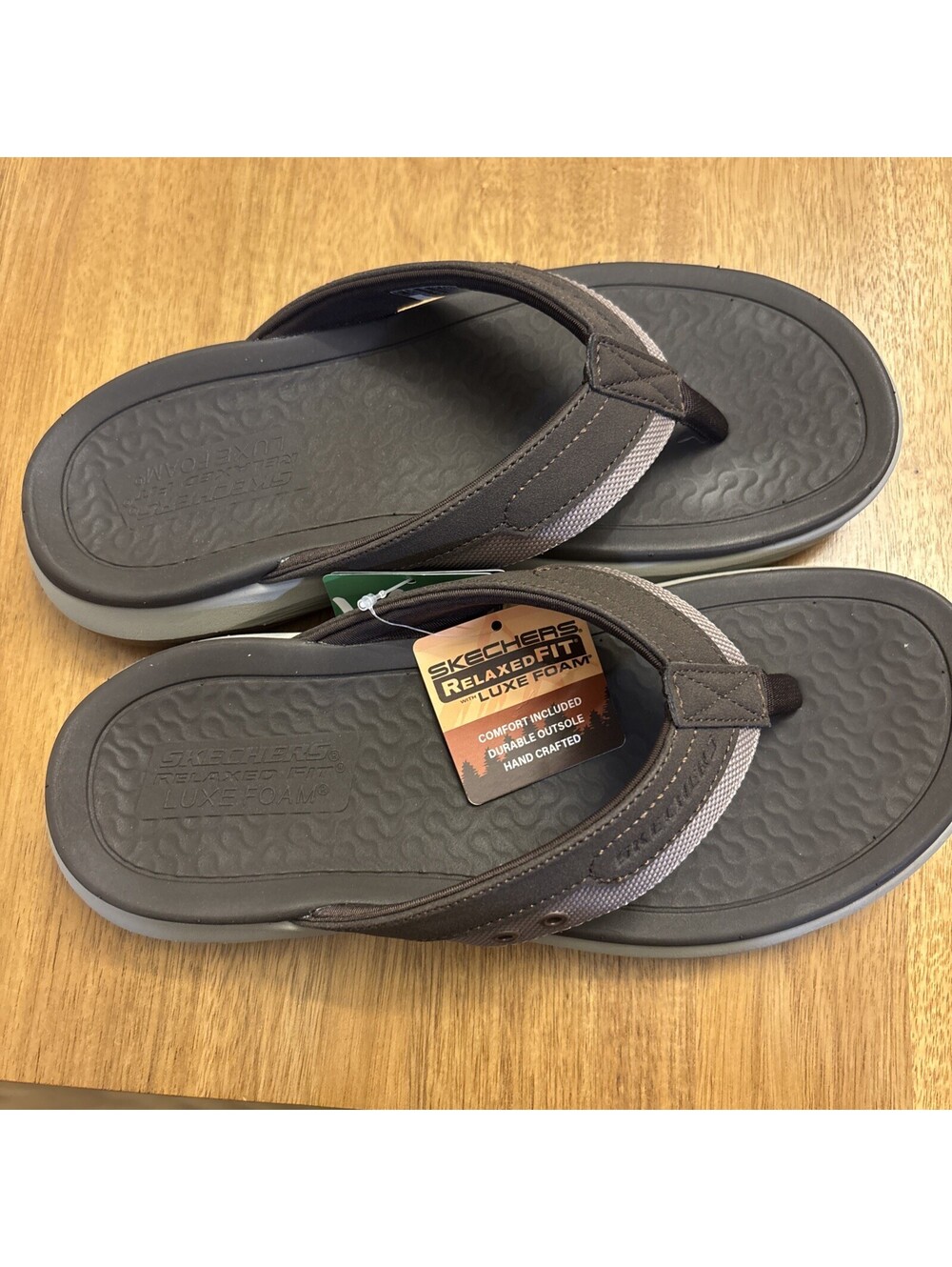 SKECHERS Relaxed Fit With Luxe Foam Brown Sandals Size 8 Men’s Flip Flops